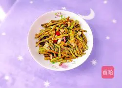Stir-fried Illustration of how to make green beans 18