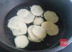 Illustration of how to make cold potato and chicken feet 5