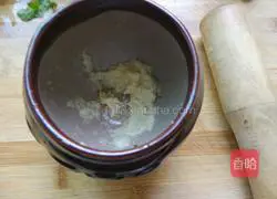 Illustration of how to make saliva chicken 7