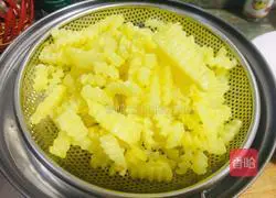 Illustration of how to make fried wolf-toothed potatoes 7