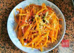 Illustration of how to make cold shredded carrots 6