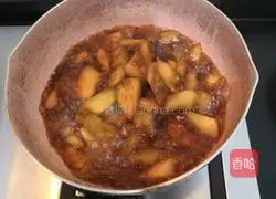 Illustration of how to make red cucumbers 13