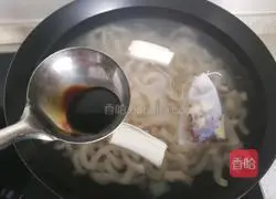 Illustration of how to make crystal pig skin jelly 8