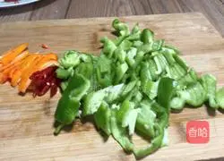 Illustration of how to make fried sweet potato stems with pepper 2
