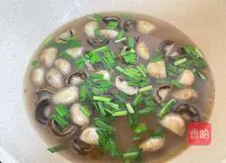 Illustration of how to make delicious mushroom soup 6