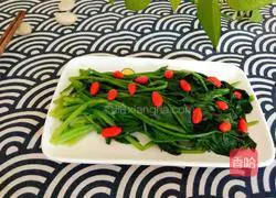 Illustration of how to make wolfberry spinach 5