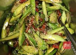 Illustration of how to make cucumber cold dishes 9