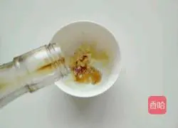 Illustration of how to make garlic edamame 6