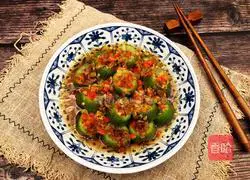 Illustration of how to make garlic steamed loofah 8