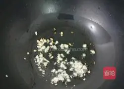 Illustration of how to make stir-fried cabbage and pepper 4