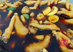 Illustration of how to make spicy and sour lemon chicken feet 15