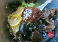 Lemon shredded chicken legs Illustration of how to do it 13