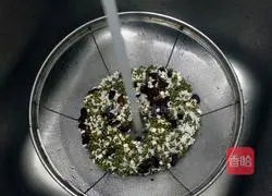 Illustration of how to make red bean and barley water 2