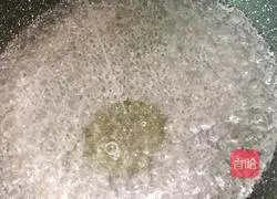 Illustration of how to make cold mulberry leaf sprouts 4