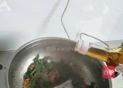 Illustration of how to stir-fry pea tips (bean sprouts) with tomatoes 7