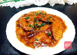 Illustration of braised king oyster mushrooms in sauce 9