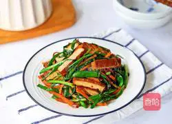 Illustration of how to make stir-fried dried leeks 11