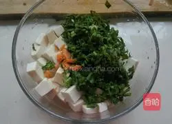 Illustration of how to make Chinese toon mixed with tofu 5