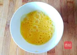 Illustration of how to make scrambled eggs with green bamboo shoots 5