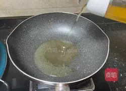 Illustration of how to make vinegar hand-shred cabbage 4