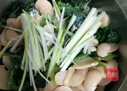Illustration of how to make white kidney beans mixed with spinach 15