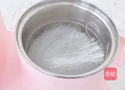 Illustration of how to make cold vermicelli 3