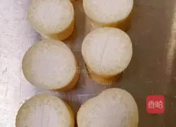 Illustration of how to make garlic mushrooms 2