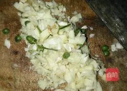 Illustration of how to make cold purslane 7