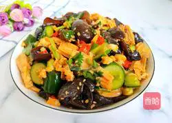 Illustration of how to make cold fungus, yuba and cucumber 1