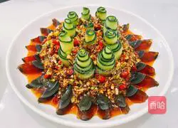 Illustration of how to make cold preserved egg cucumber 5