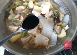 Illustration of how to cook vegetables in one pot 10