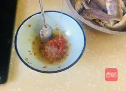 Illustration of how to make steamed chrysanthemum chrysanthemum mixed with soy sauce 6