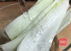 Illustration of how to make phoenix cabbage 1