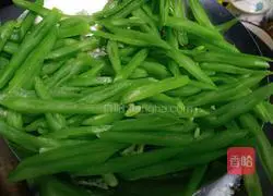 Illustration of how to make stir-fried lentils and shredded lentils 5