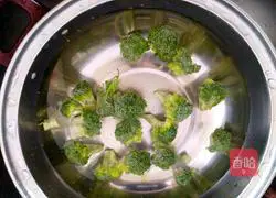 Garlic Illustration of how to make Rongxi blue flowers 3