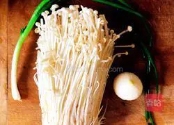 Illustration of how to make garlic mushrooms 1