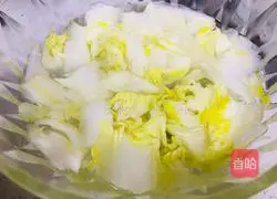 Illustration of how to make Northeastern specialty black and white vegetables 2