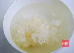 Illustration of how to make cold yuba and white fungus 2