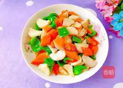 Illustration of how to stir-fry king oyster mushrooms with carrots and green peppers 13