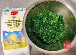 Illustration of how to make celery pimples 2