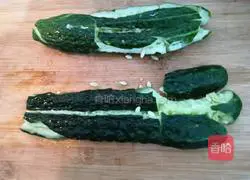 Illustration of how to make cold sweet and sour cucumbers 2