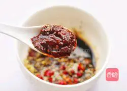 Illustration of how to make cold spicy lotus root slices 7