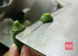 Illustration of how to make okra with sauce 3