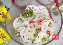 rattan Illustration of how to make pepper and lotus root slices 7