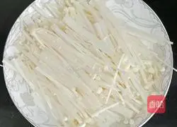 Illustration of how to make cold fungus and enoki mushrooms 9