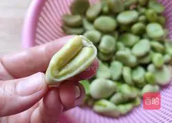 Illustration of how to make shredded bamboo shoots and watercress soup 2