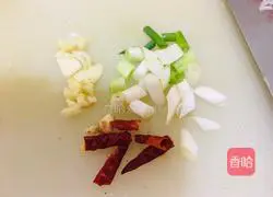 Illustration of how to make vinegar-coated pumpkin shreds 4