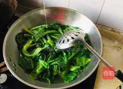 Illustration of how to make boiled cabbage 2