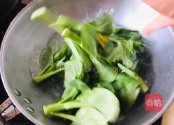 Illustration of how to make boiled cabbage 1