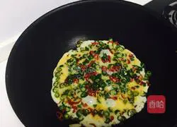 Piper pepper Illustration of how to make scrambled eggs 4